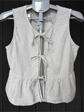 On-trend Front-Tie Summer Top